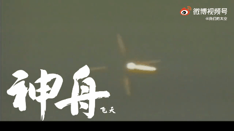 151306hkaajacbr6kk9eeb.gif