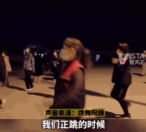 160025g7j76p11oq66ez44.gif