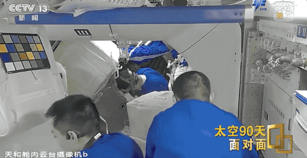 141018mh4m7v7fg4h6rusg.gif