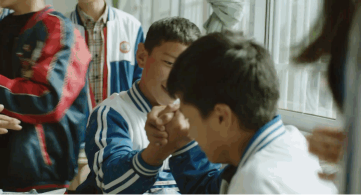 082429g8df3kfzyji4wsrk.gif