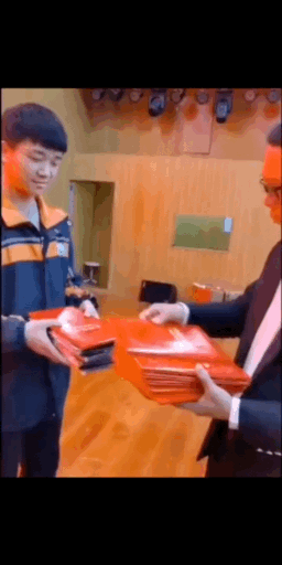 090700ouodorddwmm2m2c5.gif
