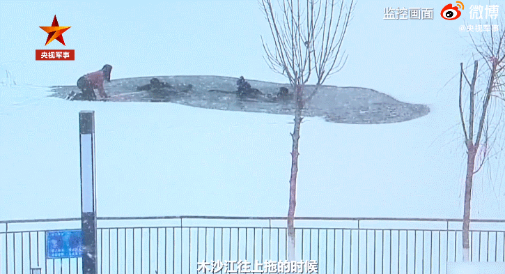 151208cgfikq1zutgqgdgu.gif