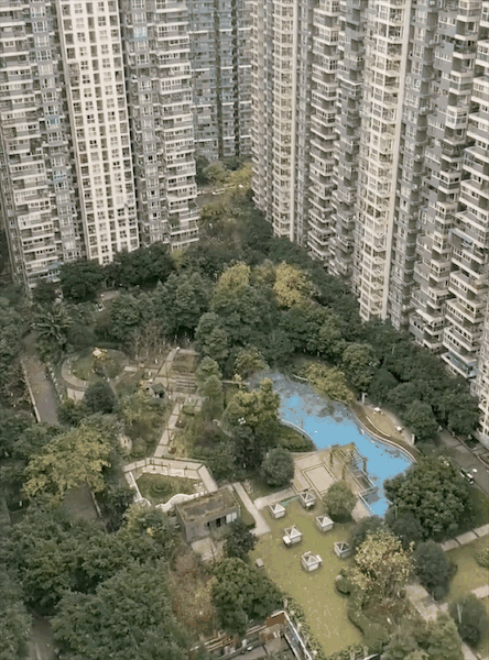110825iyw38iyymi3fi8ux.gif