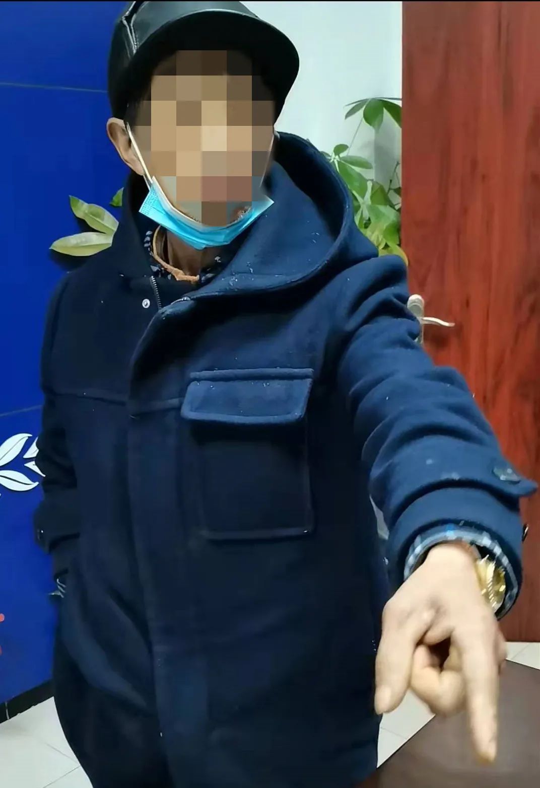 155532m6jzxtcuej1g7j1c.jpeg