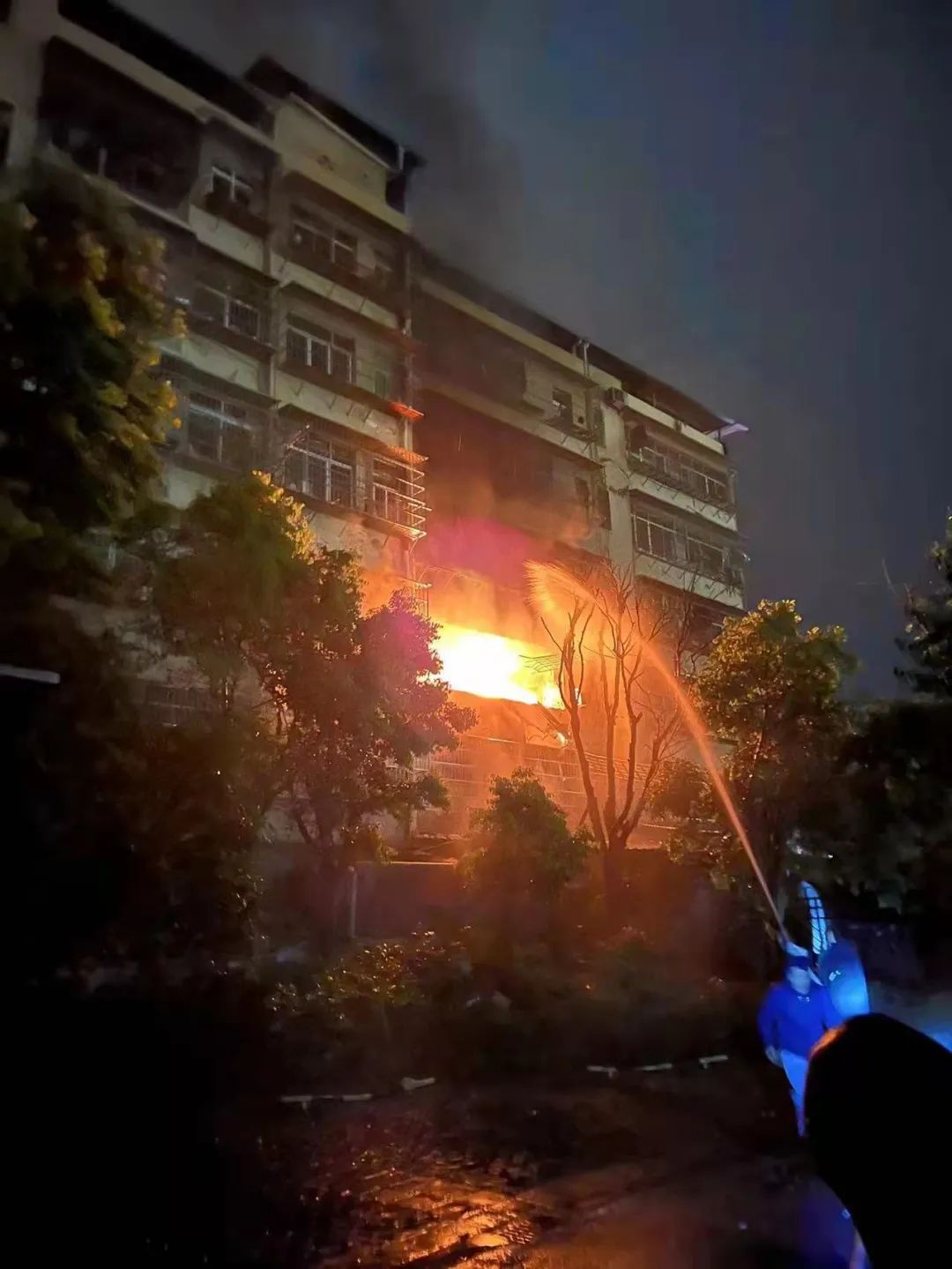 140527xcl2begii9jkg9kr.jpeg