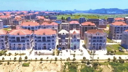 110925tgz3323ue3l2377l.gif