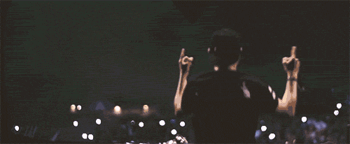 141647m6m6z56w9w6640dd.gif