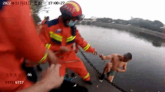 122244q50ii9r5i3irtltl.gif