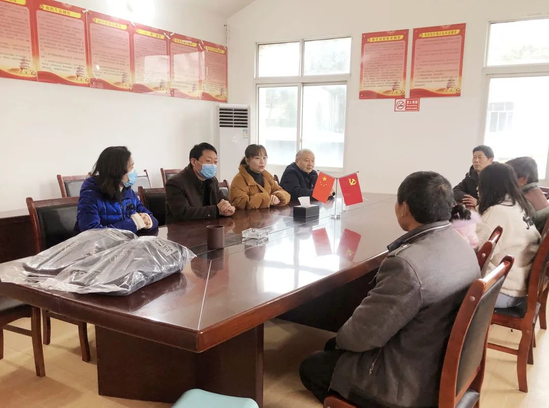 171109yii2isfhq52umyuy.jpeg