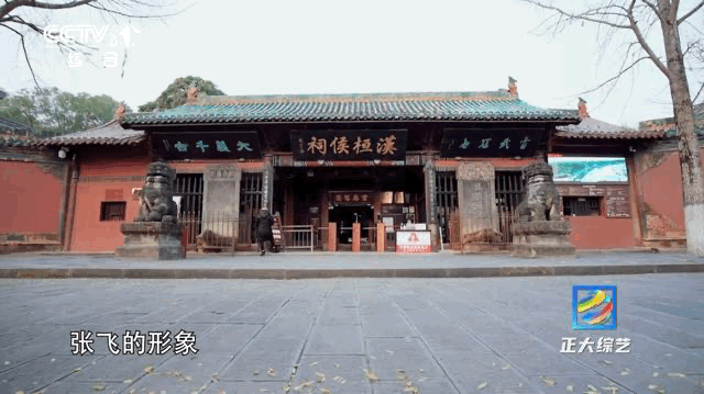 111050qs119143539z451y.gif