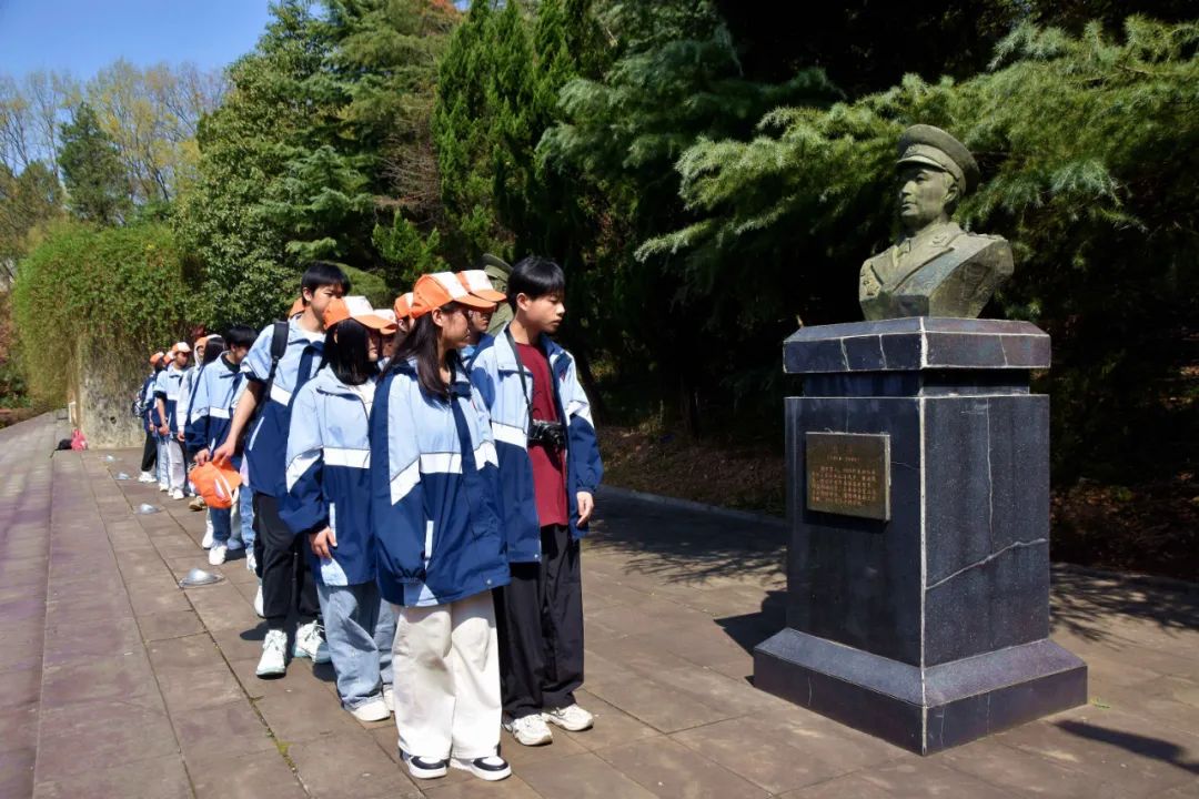 084518hksyustwmp3p3330.jpeg