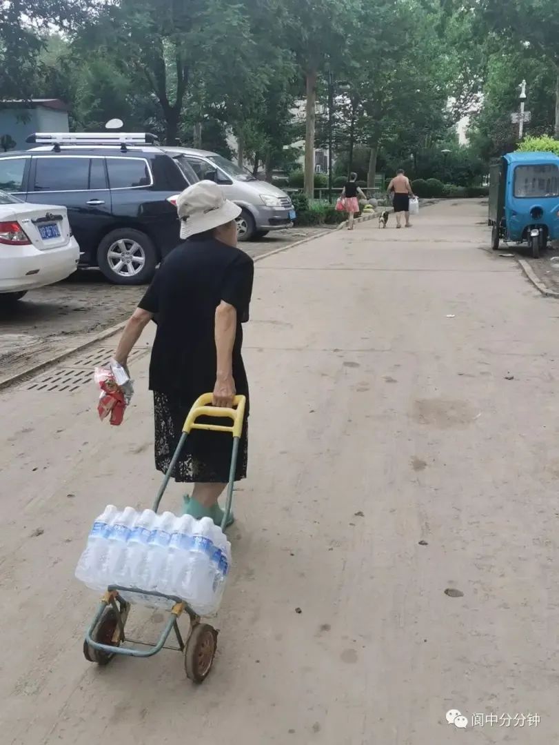 095954lrj0cnw1744kznxj.jpeg