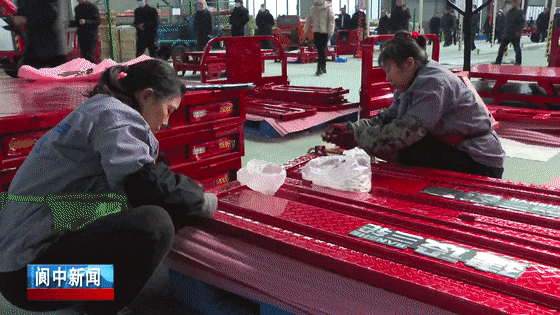 113012aek2weecrxrcgqke.gif