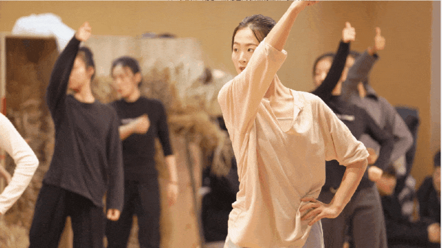 120026ywrpzjpjptatw4jx.gif