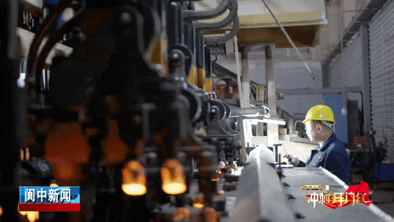 153538om51e10mm0m1s5dn.gif